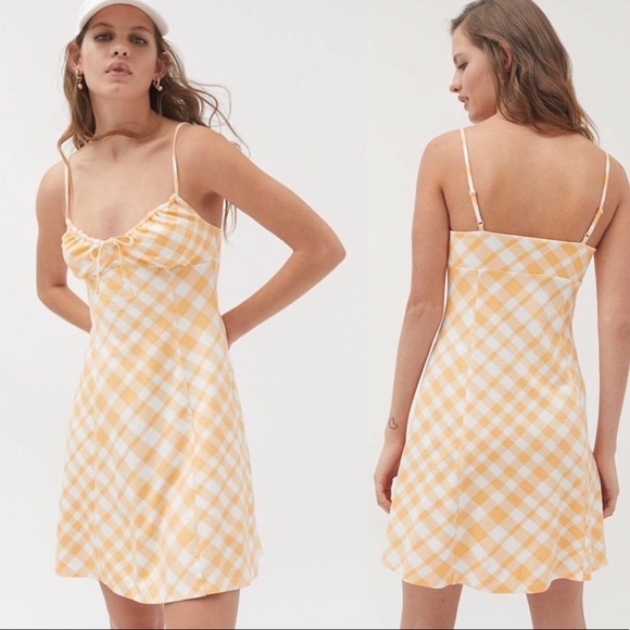 ▪️sold▪️tie front gingham dress urban outfitters yellow plaid - Picture 2 of 10